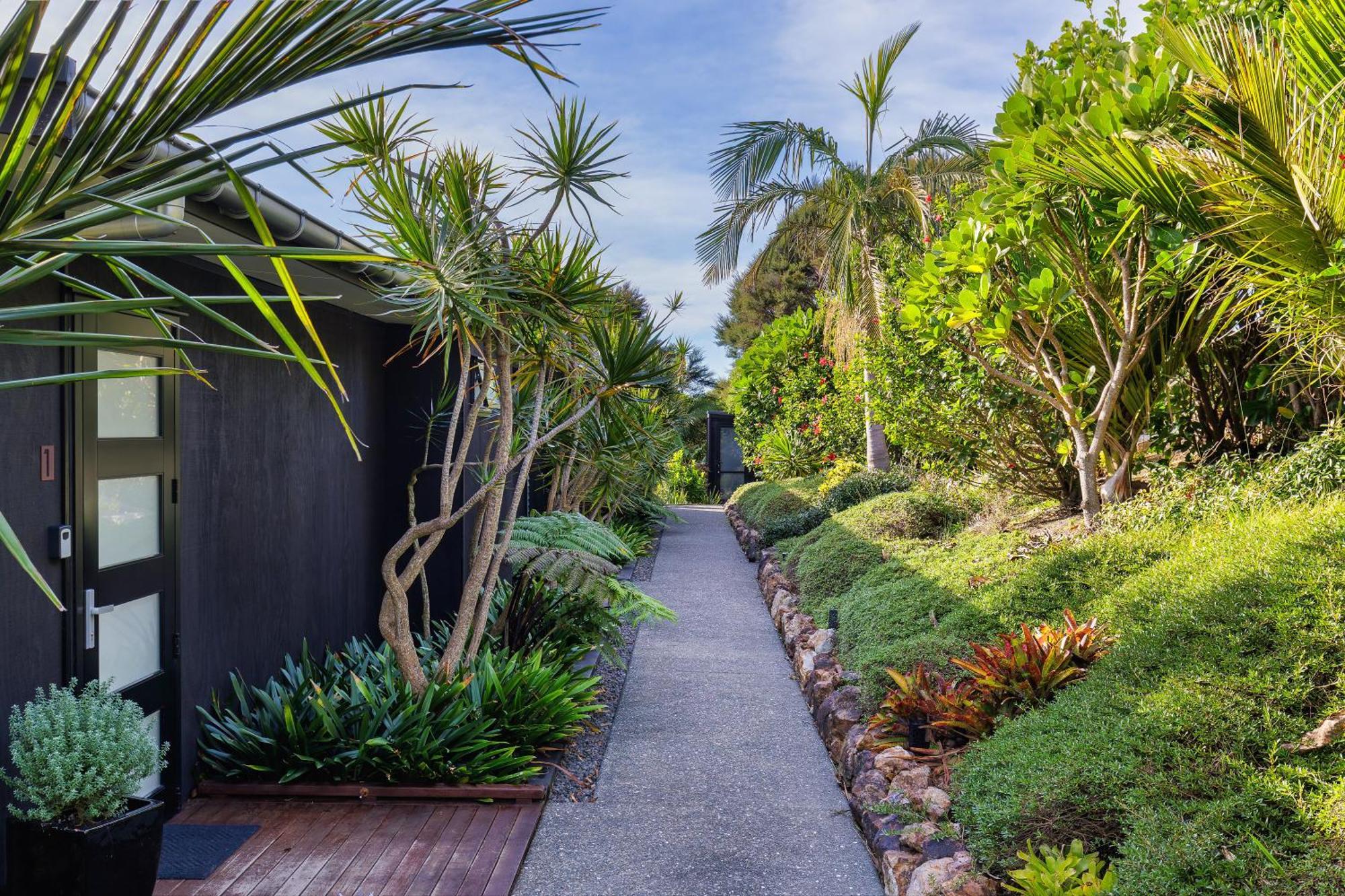 Cable Bay Views Apartment Oneroa Exterior photo